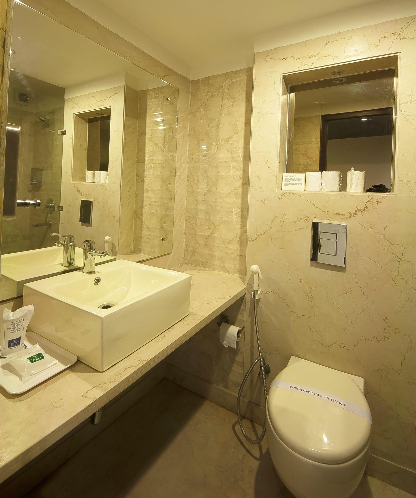 Hotel Le Roi Near New Delhi Railway Station מראה חיצוני תמונה